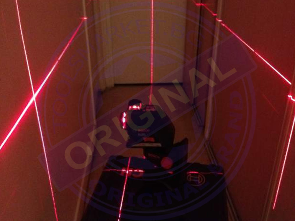 Линеен-лазерен-нивелир-Bosch-GLL-3-80-P-Professional-BS-150-0-601-063-301-4